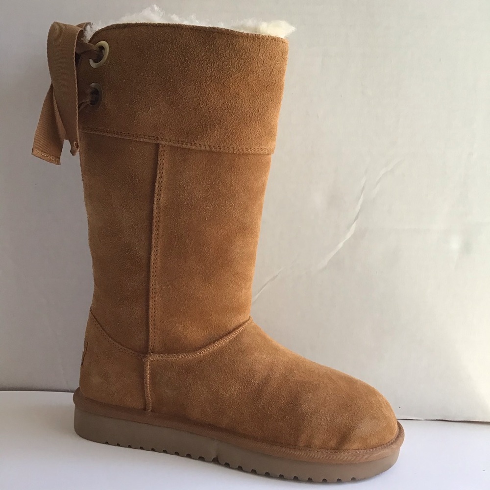 Women’s Deluxe Classic Tall UGG Boots in Chestnut Koolaburra Size 6